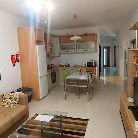 Swieqi Apartment San Ġiljan Kültér fotó